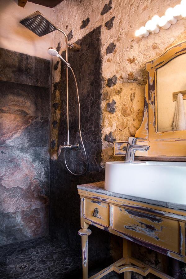 Ca Na Panxa Bed & Breakfast กัมปาเนต ภายนอก รูปภาพ